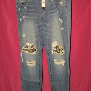 SohoNY&Co Jeans Curvy Boyfriend Distressed Blue Jeans with Sequin Accents Size10